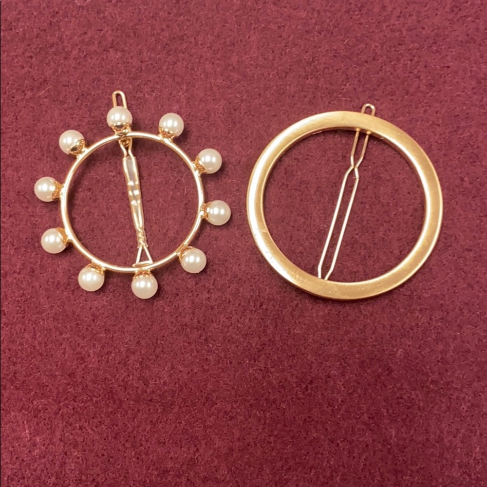 Hair pins